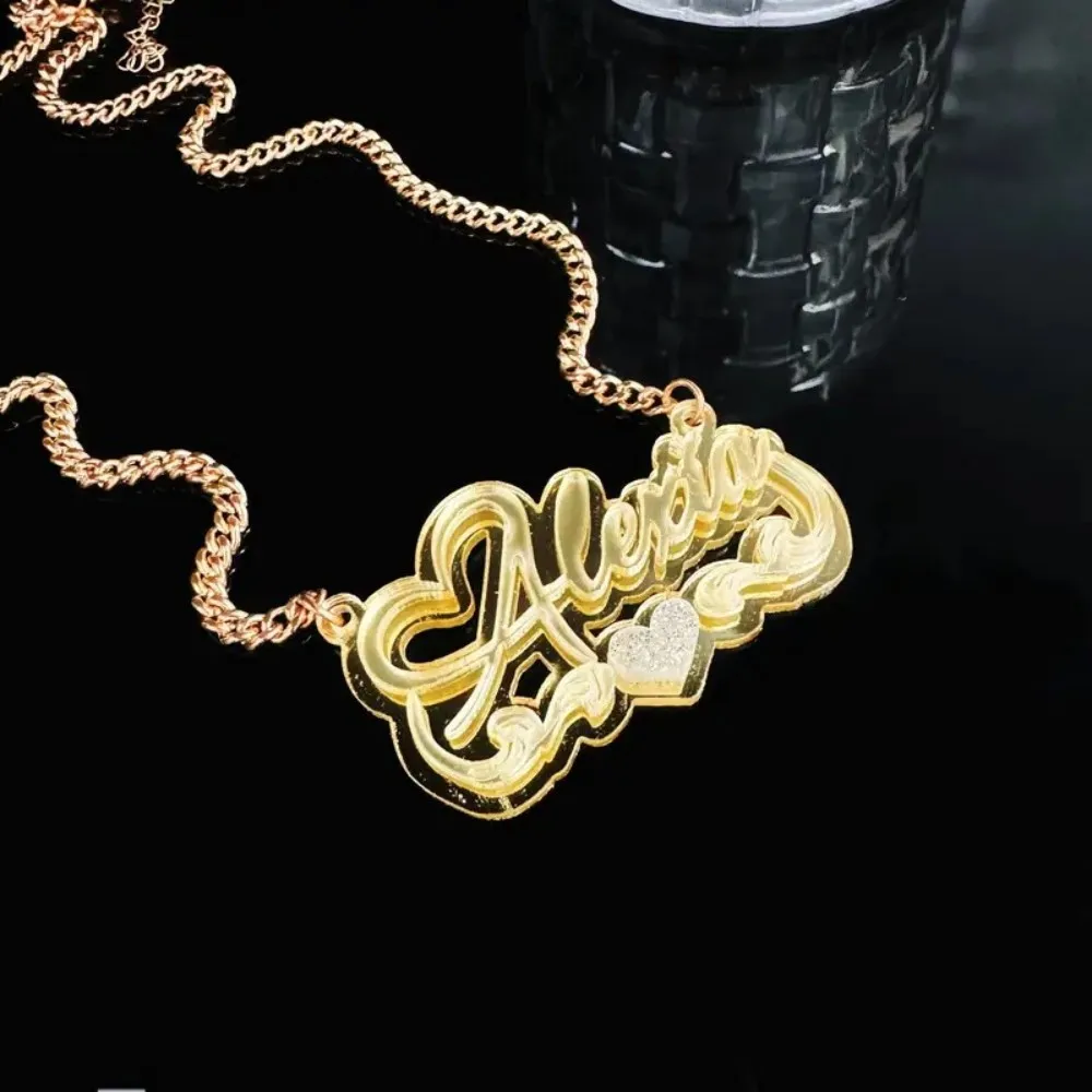 اسم مخصص قلادة شخصية 18K مطلية بالذهب اسم قلادة اسم قلادة مع القلب الاكريليك مجوهرات هدية النساء الهدايا