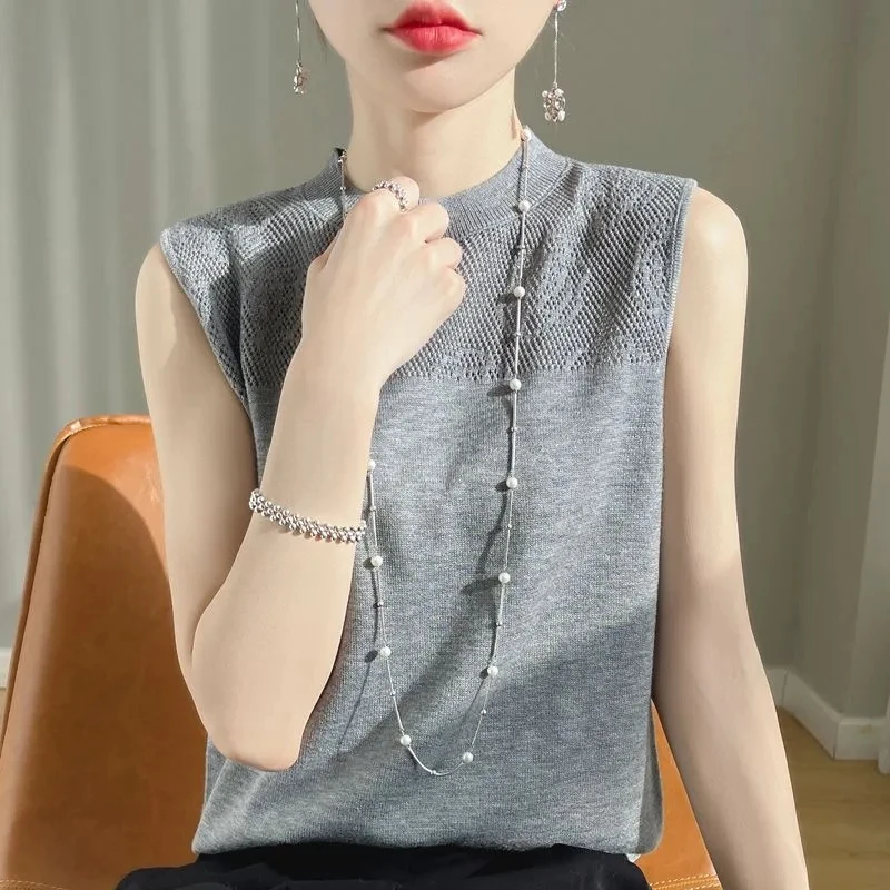 Spring Autumn High-end Casual Women's Vest Coat 2025 New Knitted Round Neck Hollowing Out Female Vests Top