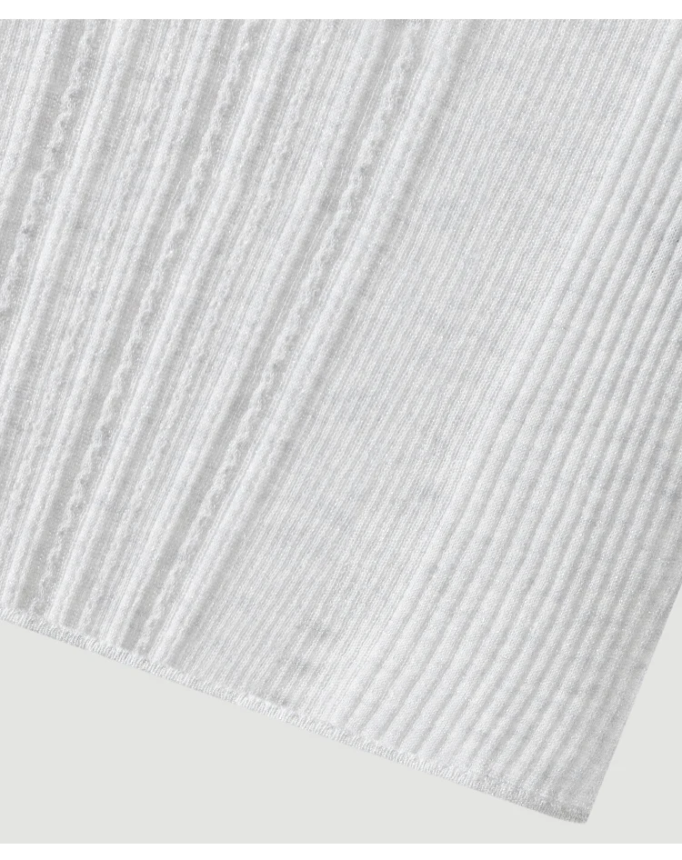 BL3621716 Damen-Wollmischung-Oberteil mit Trichterkragen, kurzen Ärmeln, geripptem Strick, Taillenketten-Detail, schmaler Schnitt, zeitlos, für den frühen Herbst. – Detail 20