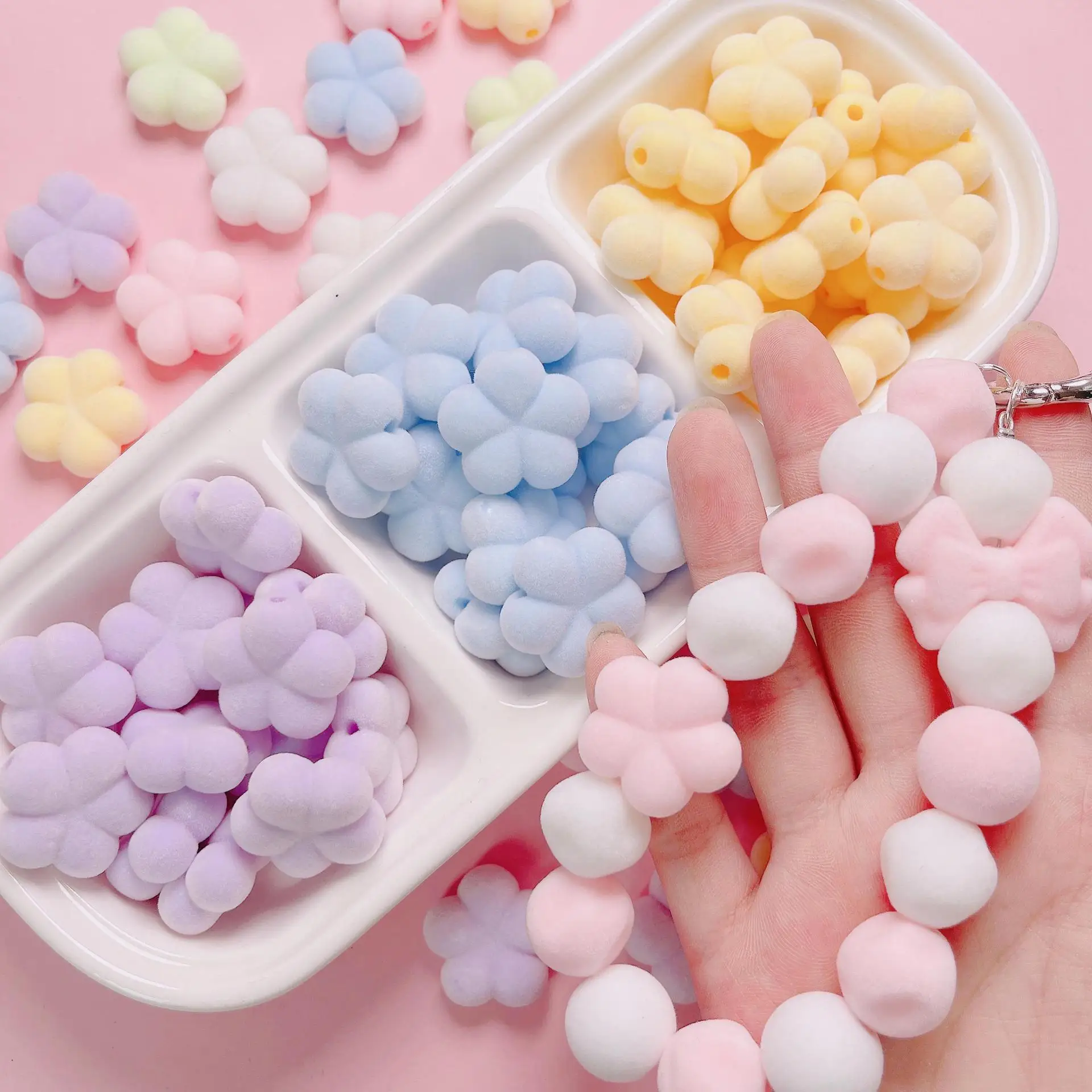 10pcs/lot Cute Flower Shape Pastel Colors Wool Velvet Felt Jewelry Acrylic Chunky Beads For Bracelet Necklace Earring DIY