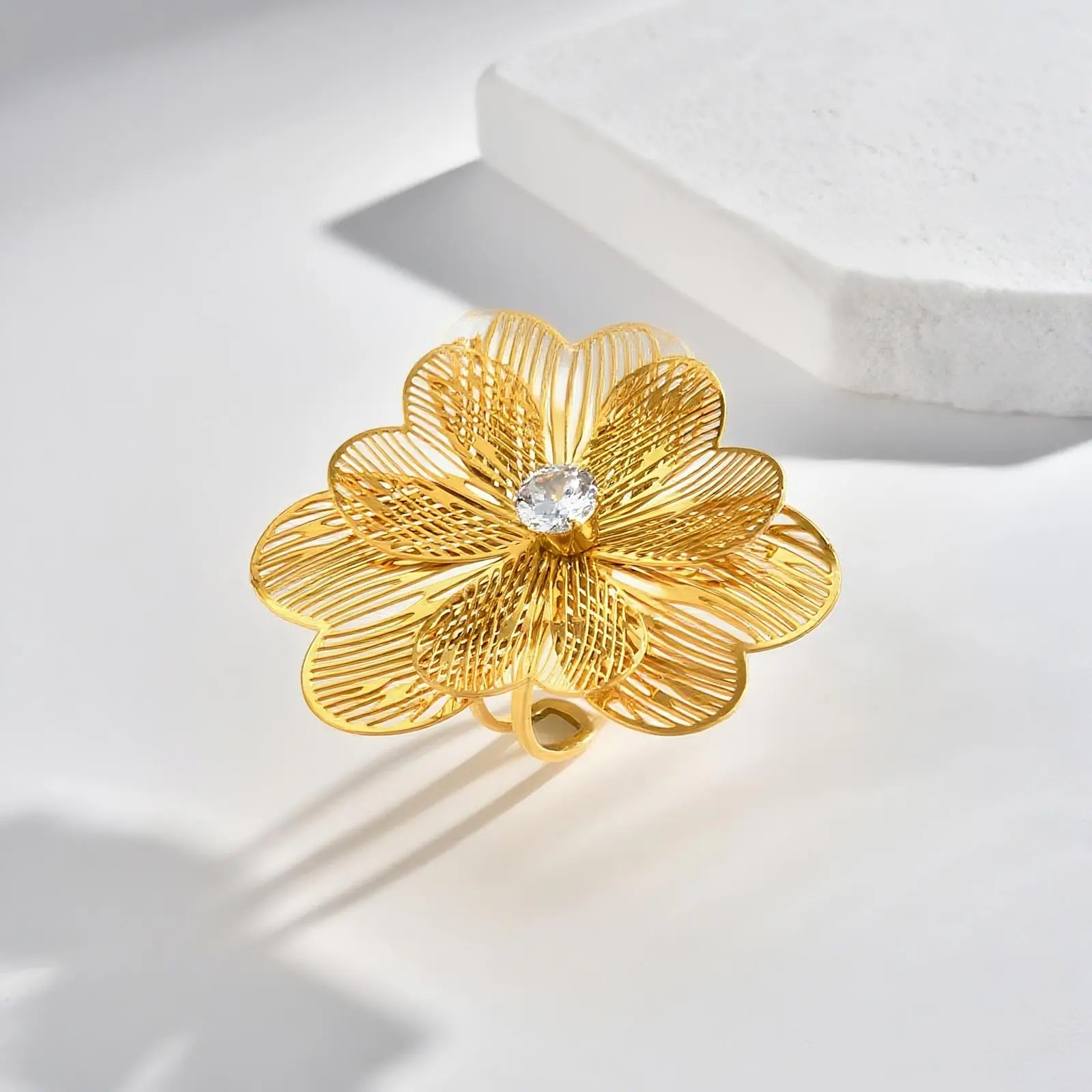

Luxury Zircon Flower Opening Ring for Women,Gold Plated Stainless Steel Exaggerated Rings,Retro Jewelry Gift