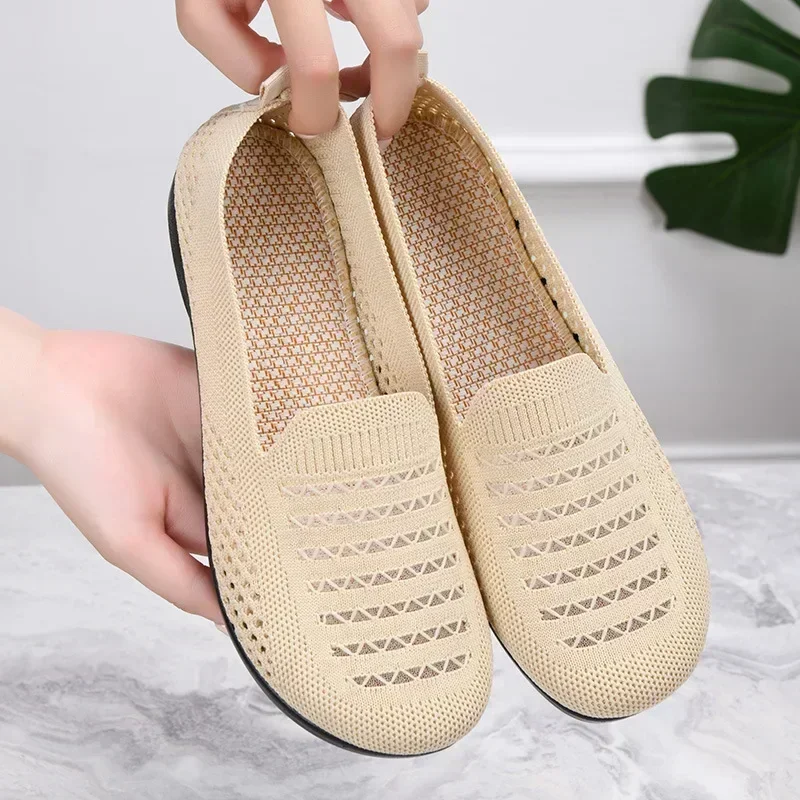 

Spring and Summer Mesh Breathable Soft-soled Shoes Flat-soled Wear-resistant Lightweight Casual Sports Walking Women's Shoes