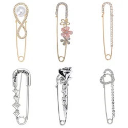 Rhinestone Flower Brooches for Women Unisex Plant Pin Love Lapel Pins Office Party Friend Gifts Jewelry Accessories