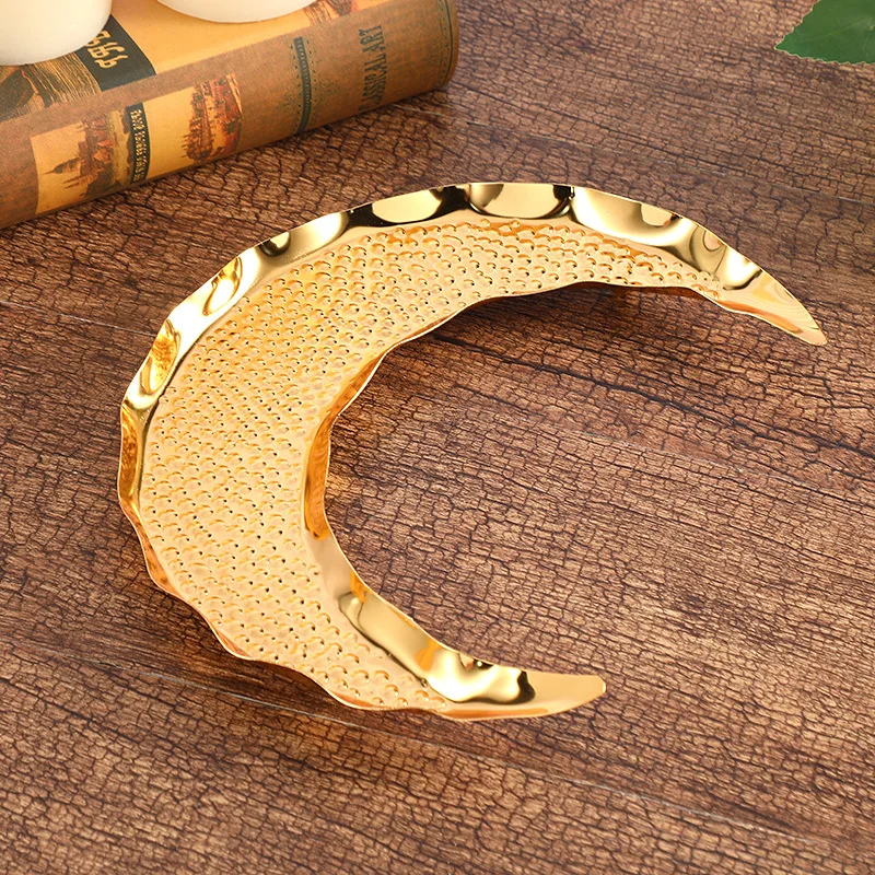 New alloy moon design technology fish pattern plate pattern European tea house home visiting pastry plate