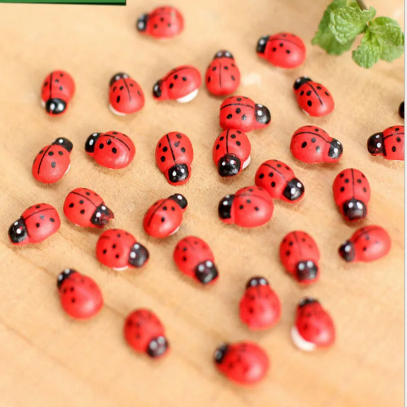 100pcs Self-adhesive Mini Refrigerator Paste Mini Ladybugs Wood Craft Ladybugs for Kid Home Decor Ornament DIY Craft Art Project