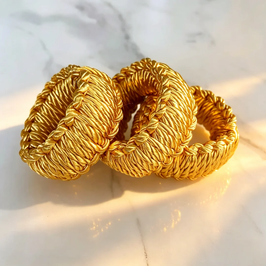 Hand-Woven Simple Groove Base Non-Digging Hollow Universal Bracket for Home Decorations