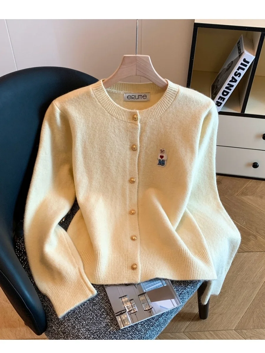 

Антивозрастной свитер с вышивкой медведя, кардиган, женский осенне-зимний круглый повседневный длинный свитер на одной пуговице, джемпер