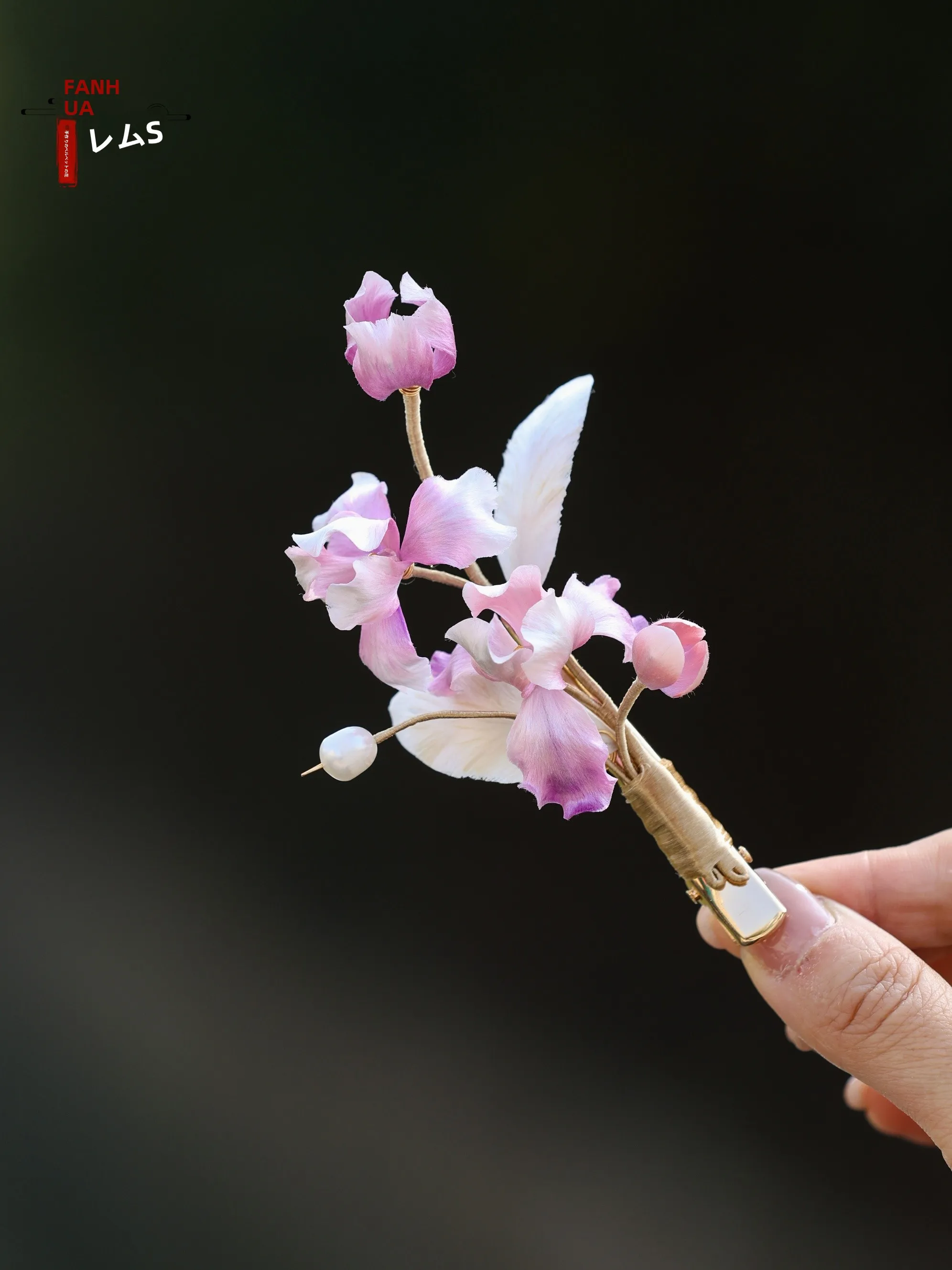 fermaglio-per-capelli-in-velluto-ricamato-fatto-a-mano-iride-rosa-nuovo-stile-cinese-accessori-per-capelli-hanfu-qipao-simbolo-culturale-esaltazione-della-bellezza