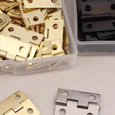50 unids/caja bisagras + 200 tornillos hierro oro plata negro bronce 4 agujeros herrajes para muebles duraderos Mini decoración de bisagra