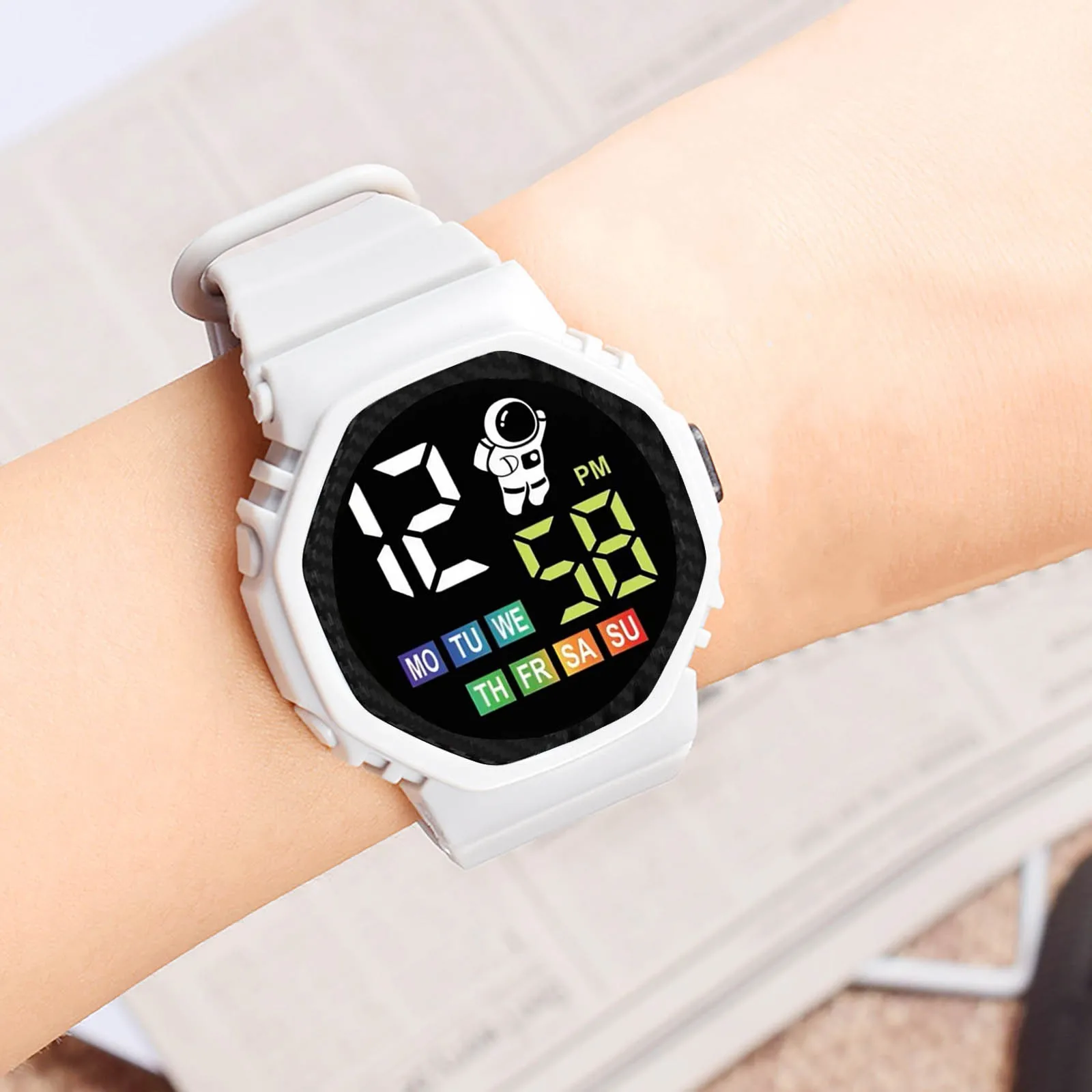 Reloj Digital LED para niños y niñas, cronógrafo deportivo, resistente al agua, de silicona, electrónico, informal, 2024