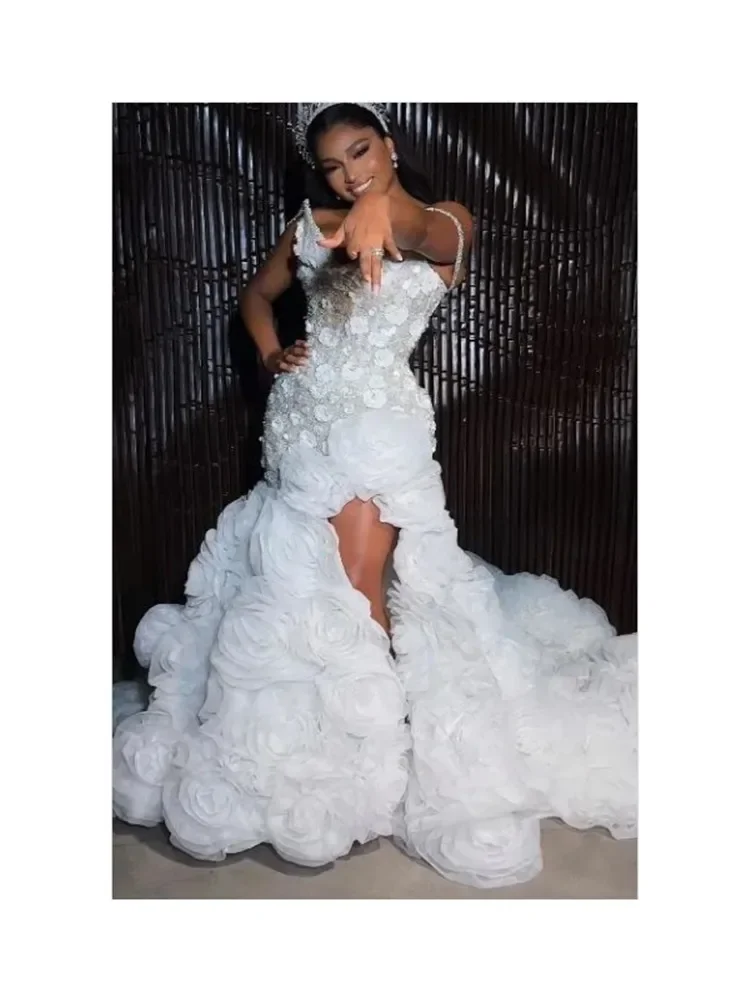 تخصيص الخامس الرقبة تسلق الخرز فستان الزفاف للعروس رداء دي ماري سبليت الجانب Orangza الزهور الصناعية أثواب الزفاف