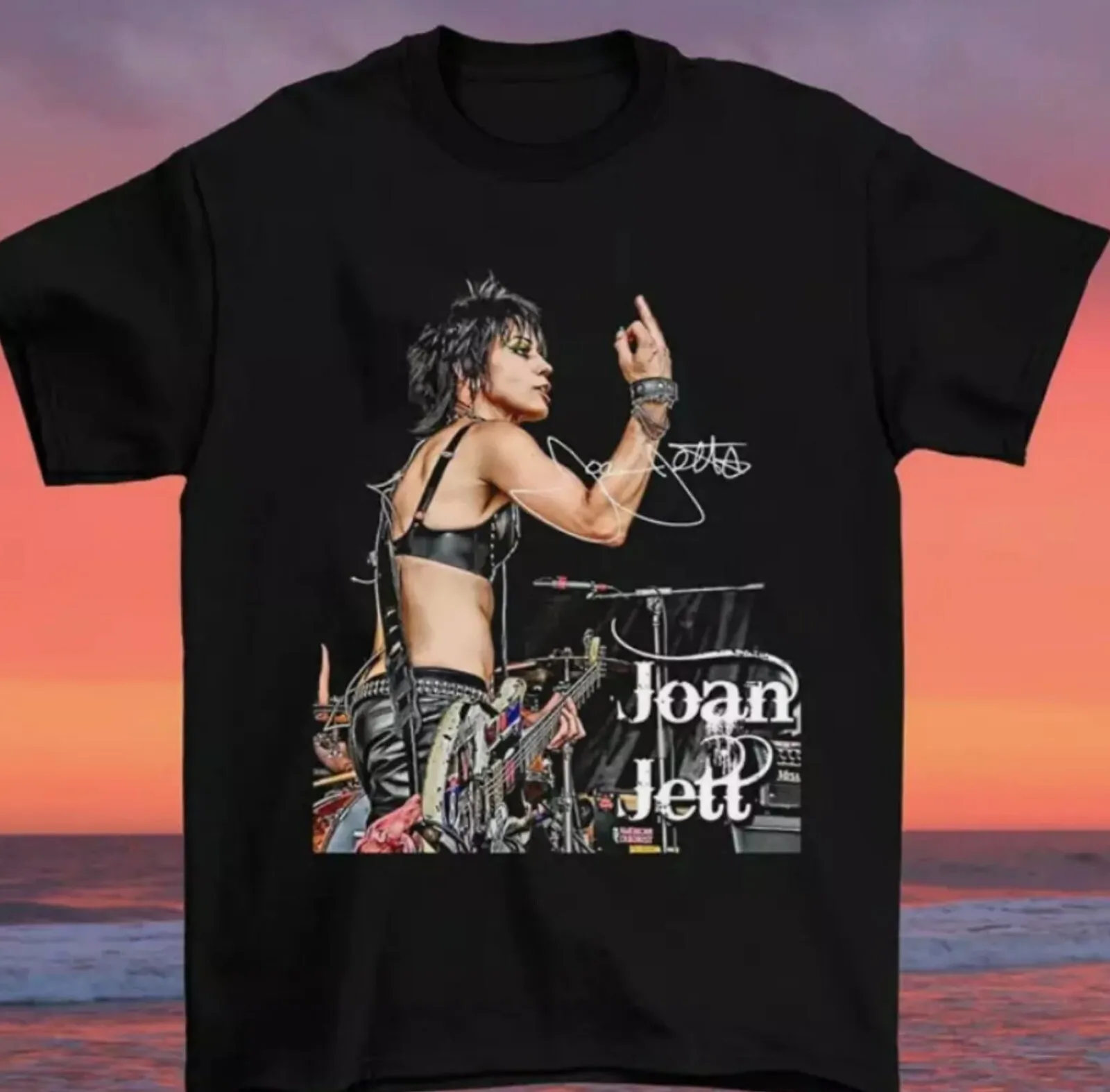 

Joan Jett Gift Family Black Cotton Unisex Short Sleeve T-Shirt All Size S-5XL