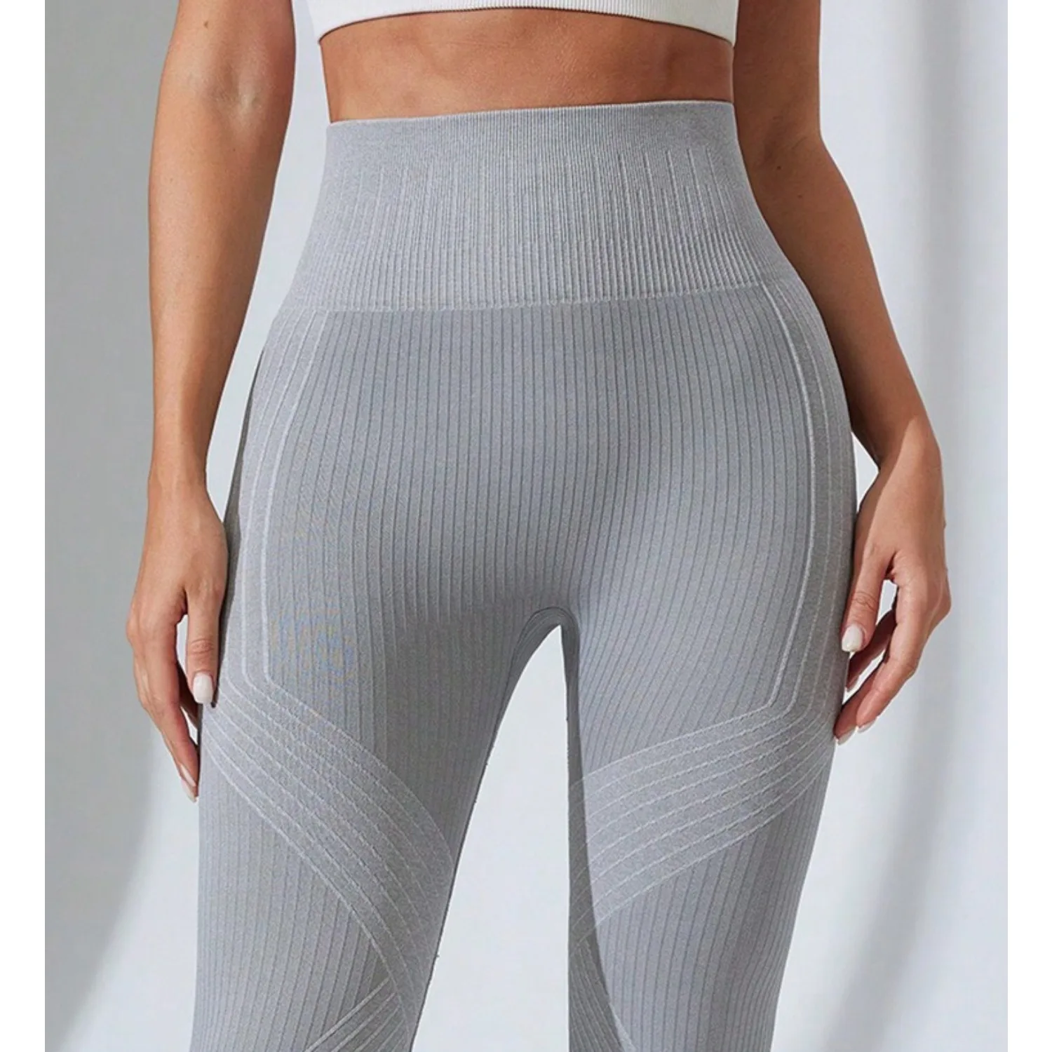 Seamless Women's Gym Striped Sports Pants High Waisted Hip Lifting Tight Knit Yoga Pants Fitness Exercise Sports Yoga Leggings