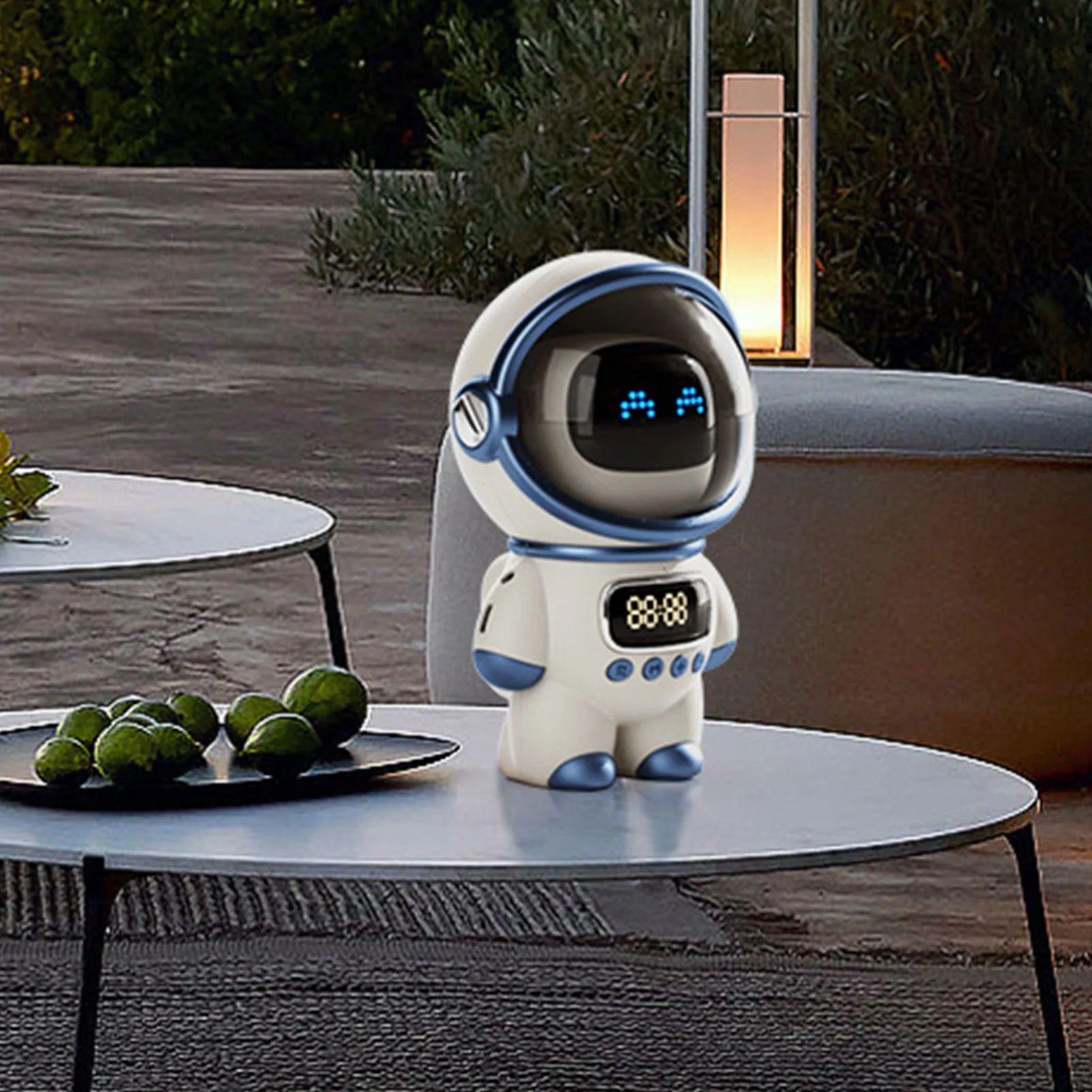 Portable Speaker Night Light Astronaut Speaker AI Intelligent Voice Bluetooth Speaker Clock Small Night Light Birthday Gift
