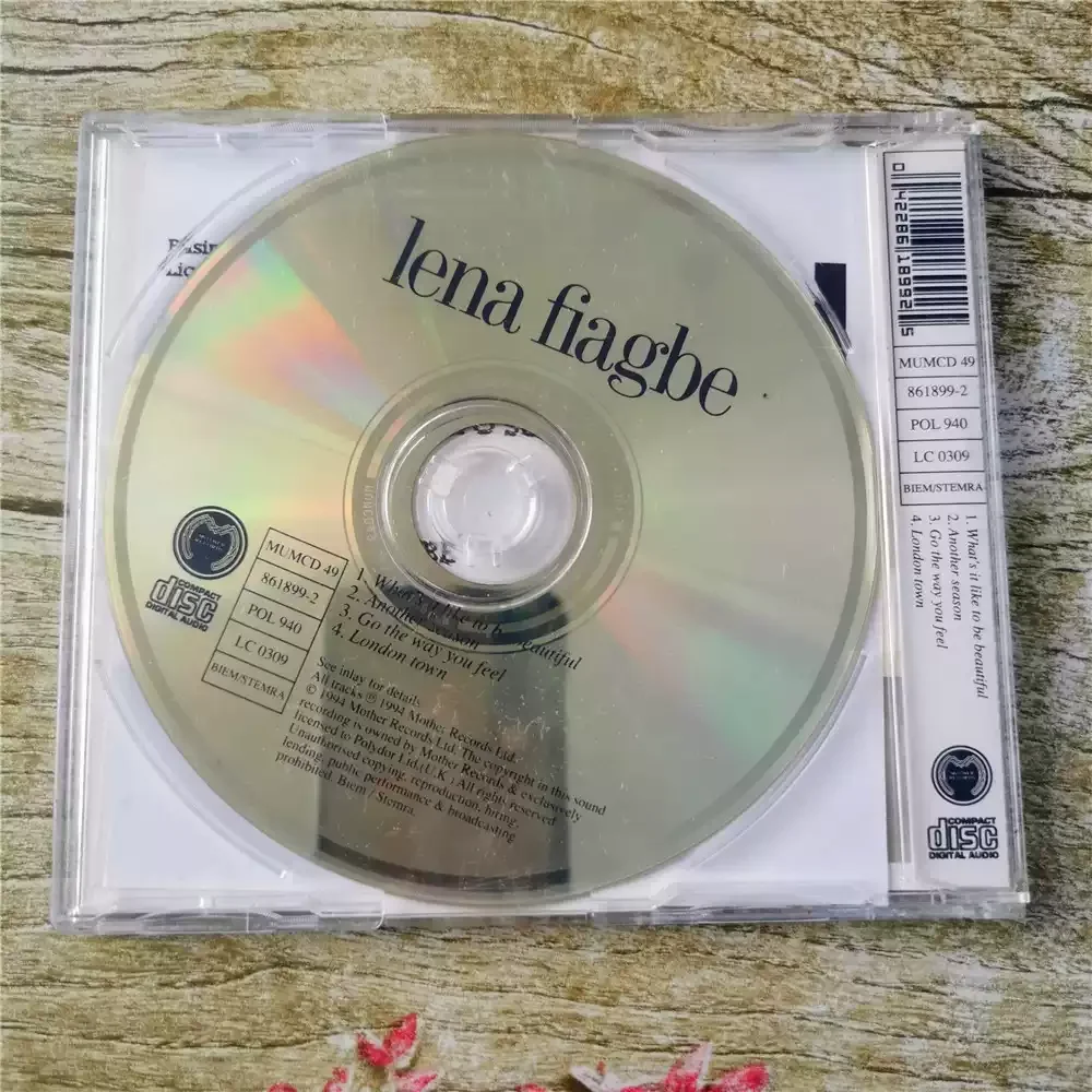 CD Lena Fiagbe What's It Like To Be Beautiful It Belongs To The Soul Music/Contemporary R & B Style, mit Lena Fiagbe's Iconic