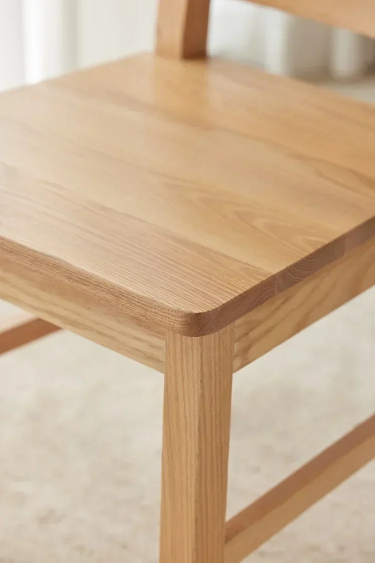 Sedie da pranzo moderne per mobili da sala da pranzo in legno massello di quercia in stile minimalista