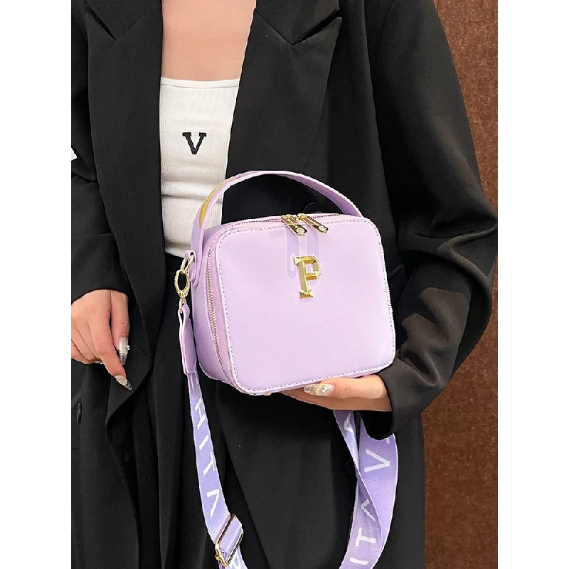 حقيبة يد نسائية فاخرة مصنوعة من الجلد المصنوع من الألياف الدقيقة، كاجوال مالطا، عصرية، أنيقة، واسعة، مظهر يومي