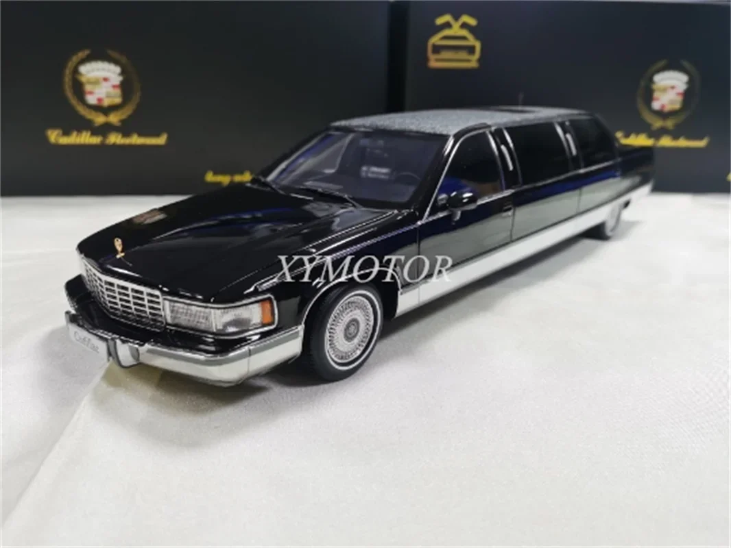 Xiaoguang 1:18 For Cadillac extended edition Diecast Model Car Black Toys Gifts Hobby Display Ornaments Collection