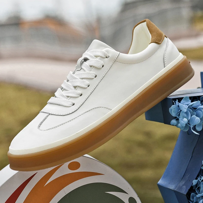 

New Summer Men Board Shoes Famous Popular High-end Fashionable Casual Sports Forrest Gump Shoes on The Internet