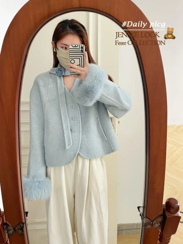 

Women's Autumn Winter Elegant Wool Short Loose Coat Lady Solid Color Single Breasted Faux Fur Cuffs Wool Short Outwear Top