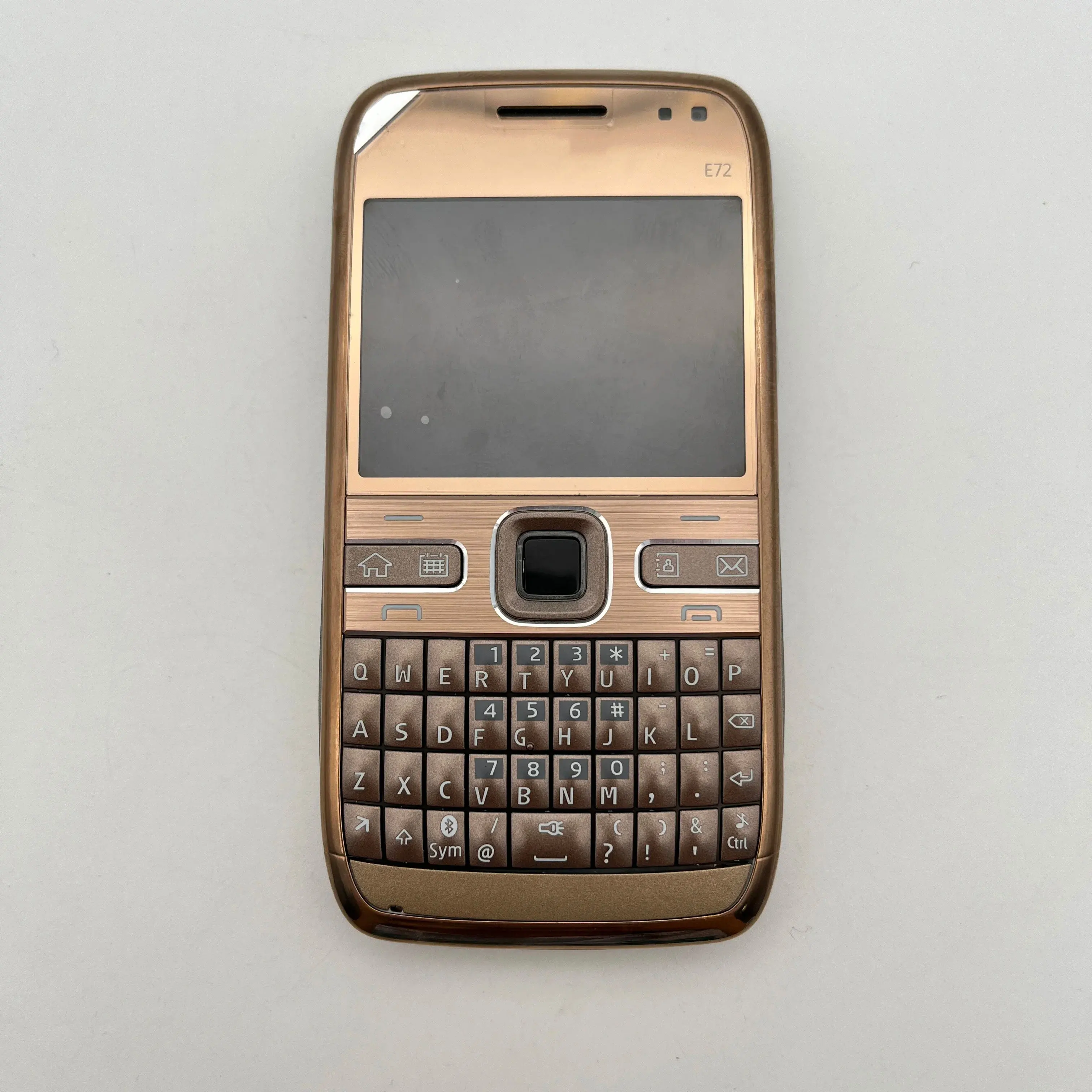 الأصلي مقفلة E72 شريحة واحدة بلوتوث 2.36 "1500mAh مكبر الصوت شحن سريع الهاتف المحمول في حالة جيدة