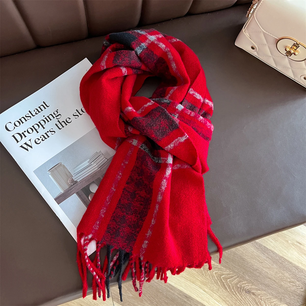 

Luxury Winter Plaid Scarf for Women Men British Style Cashmere Scarves With Tassel Designer Female Winter Warm Clothing