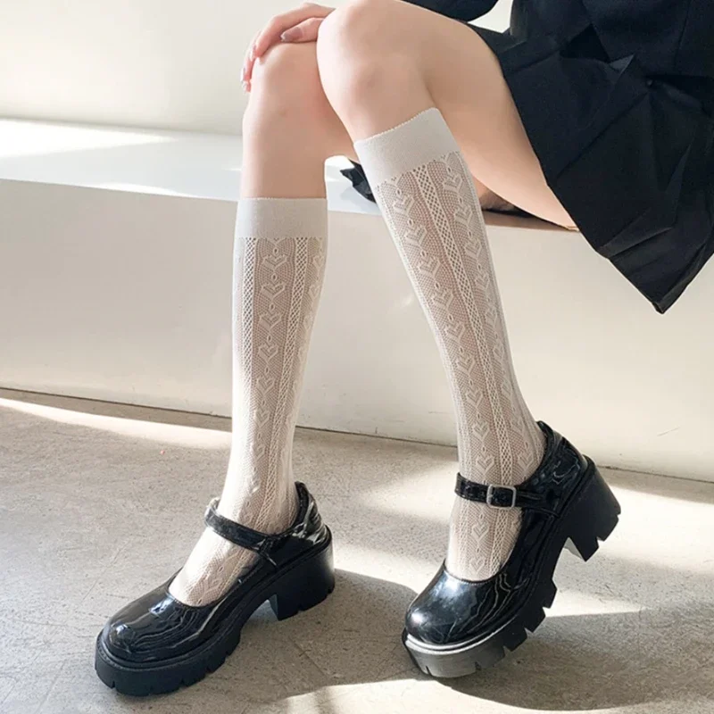 Japanische Lolita-Spitzen-Kniestrümpfe für Damen, süße, gestreifte Jacquard-Strümpfe mit Herzmuster, durchsichtiges Netz, Kawaii