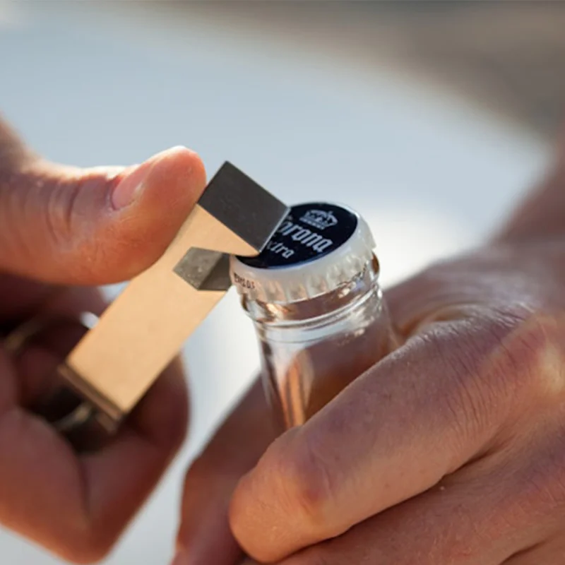 Flessenopener Container Sleutelhanger Eenvoudig, stijlvol en praktisch dagelijks draagbaar ontwerp