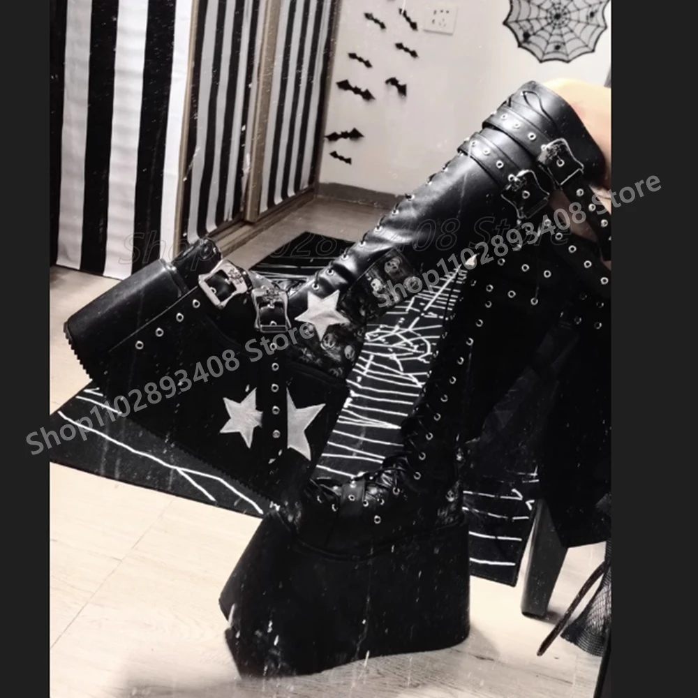 Ботинки до середины икры в стиле панк со звездами и ремешками, модная пикантная женская обувь на толстой подошве с полыми заклепками, новинка весны 2024, Para Mujere