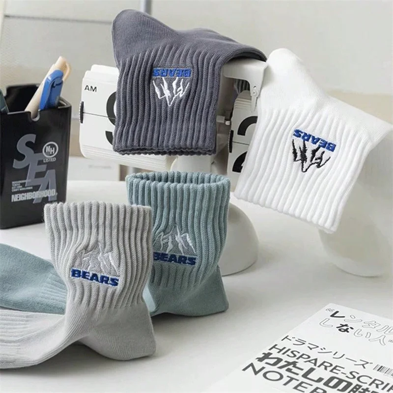 5 Pairs Men\'s Snow Mountain Letter Socks, Comfortable And Breathable Low Cut Casual Ankle Socks, Suitable For Daily Travel Wear