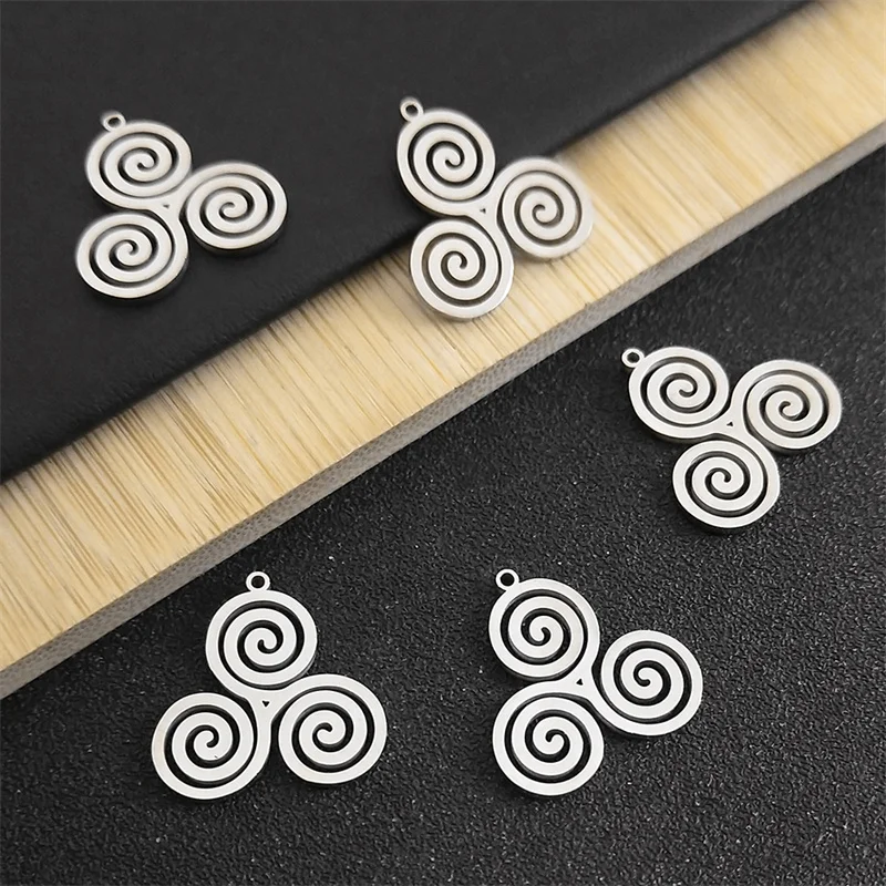 Witch Triskele Trinity Stainless Steel Hollow Charms Pendants For DIY Earring Necklace Jewelry Making Findings Accessories