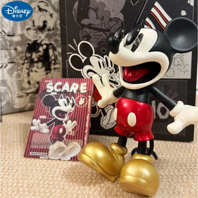 

15cm Genuine Disney Cartoon Scared Mickey Desktop Ornaments Gift Collection Figure Toys Pvc Doll Cartoon Anime Character Gifts