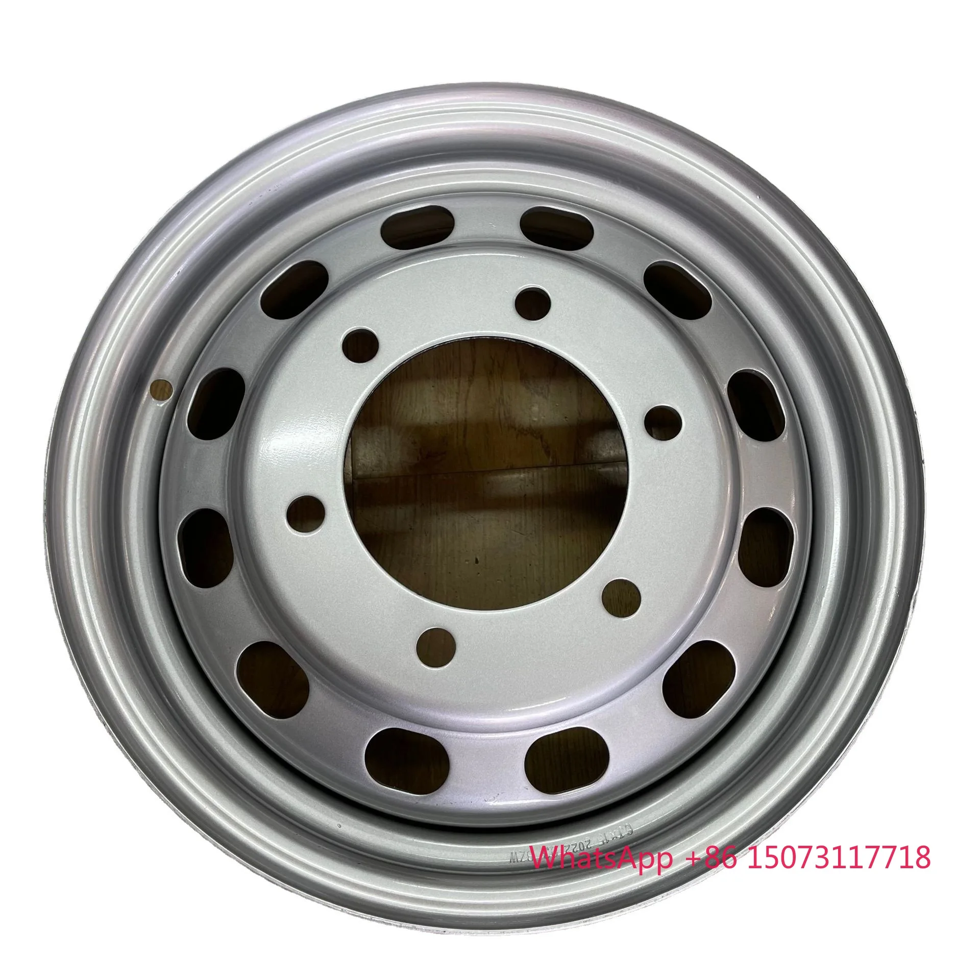 

Classic 15-Inch Rear Hub for RV Van Trailer Yacht 6*180 CB139 Single Iron Tire Rim with Steel Wheel Hub Rim New Condition
