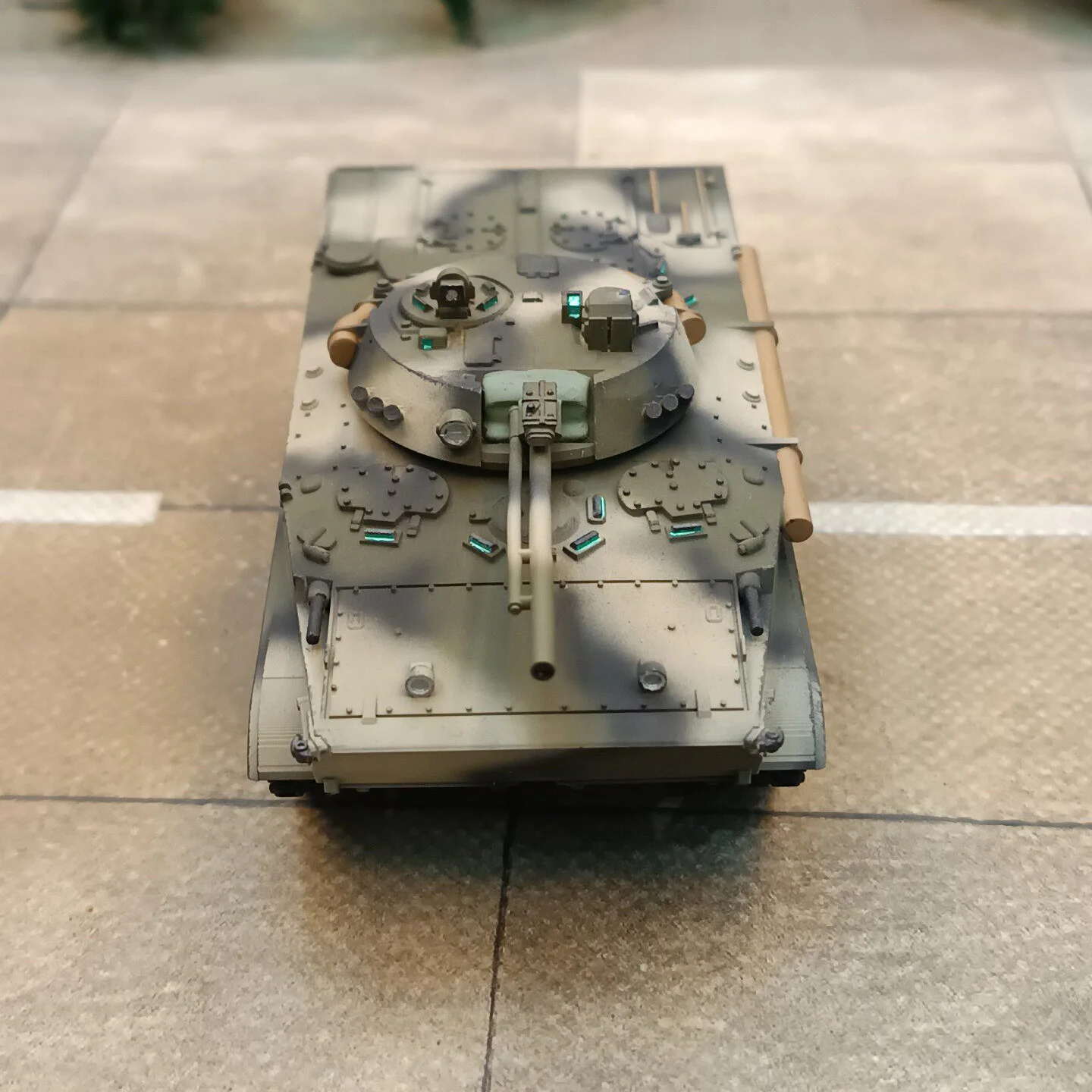 1/72 Russian BMP-3 armored vehicle , hand-painted finished model decorative ornament(Ships in 5-6 days)