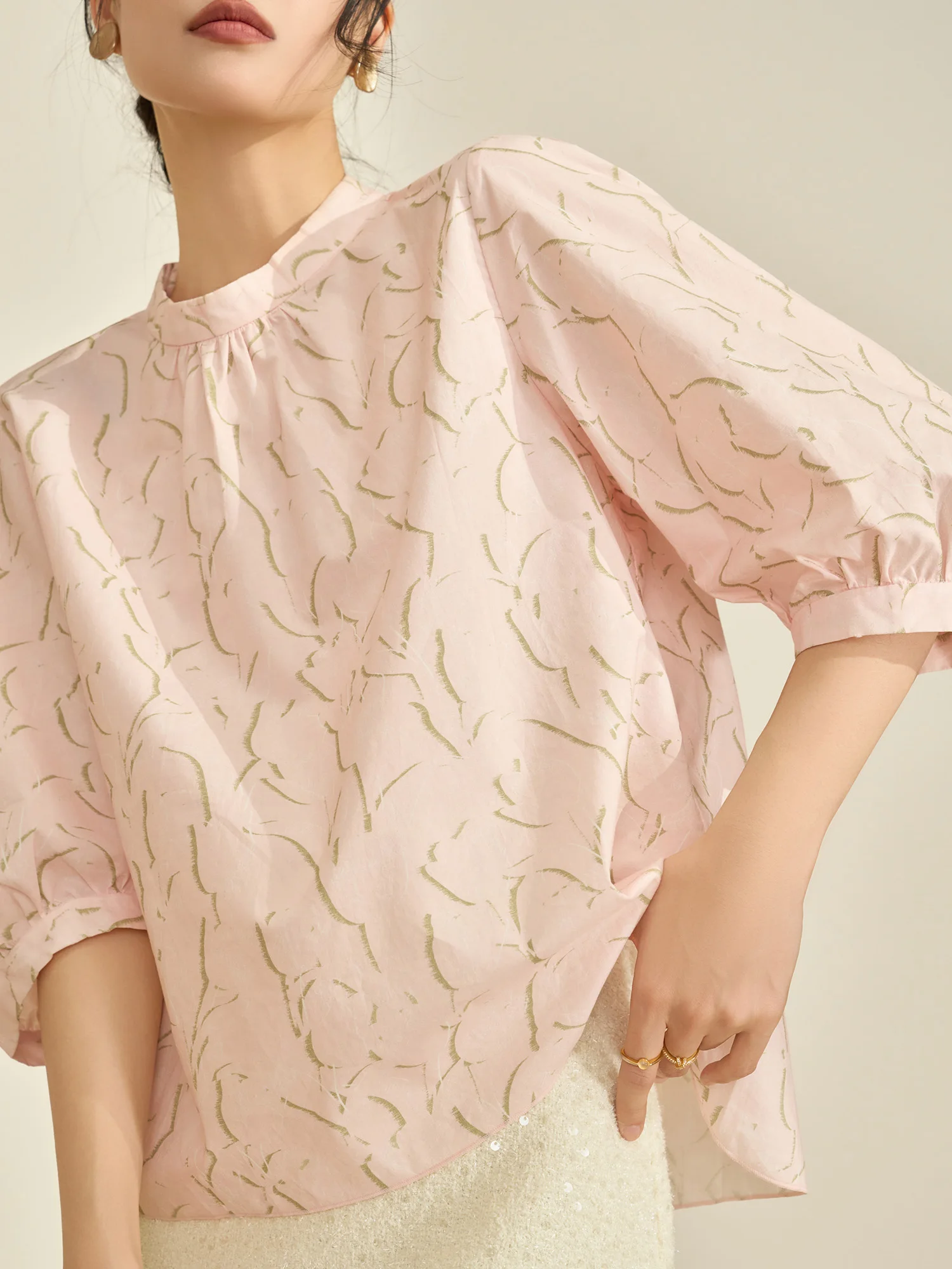 

Flowing Era Casual Style Women's Shirt Loose Fit Short Sleeve Pink Printed Casual Wear Spring Fashion Breathable Polyester