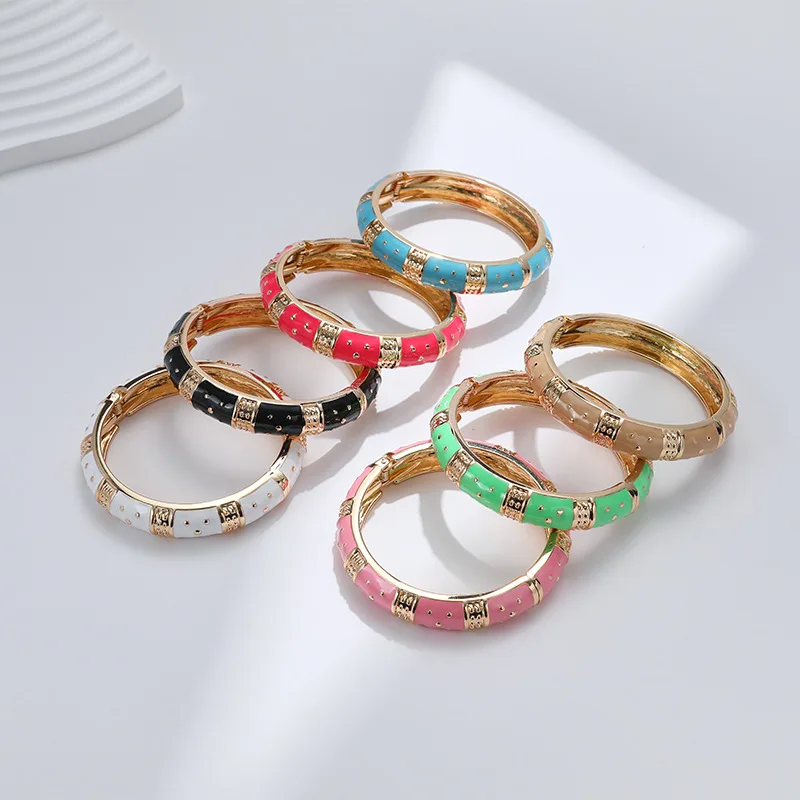 2023 French Vintage Colorful Drip Glaze Bracelet for Women New Design Temperament Metal Geometric Bangles Jewelry Accessories