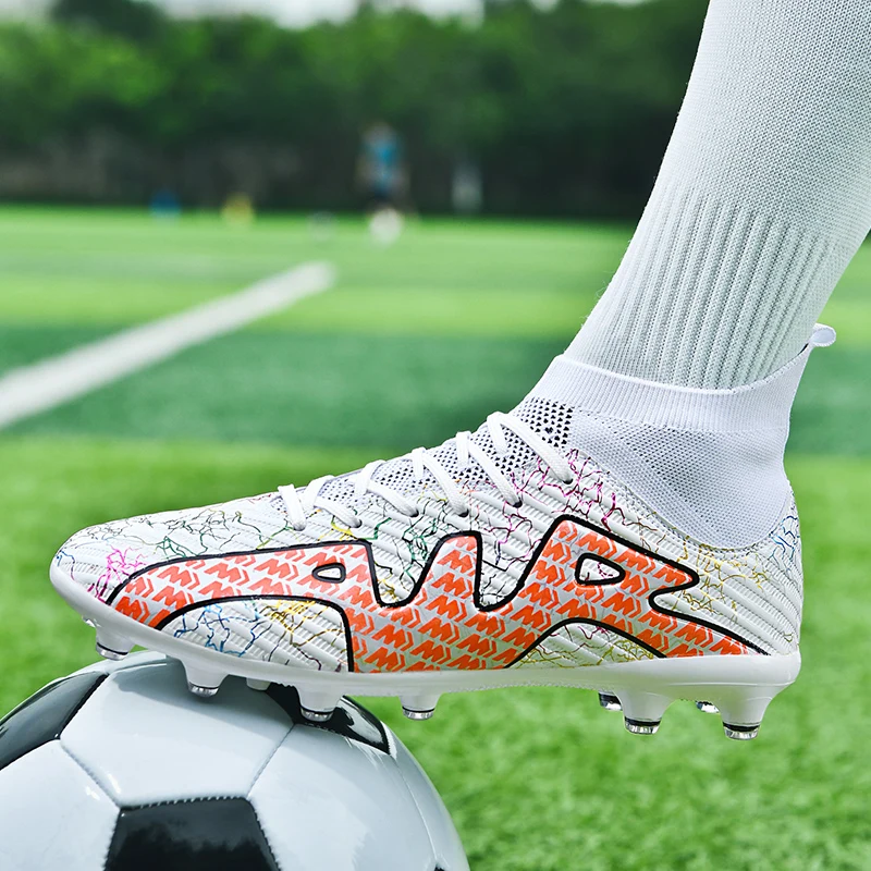 New Men\'s Football Boots Grass Training Match Sneakers Soccer Shoes Cleats Ultralight Kids Boys FG/TF High-quality Turf Futsal