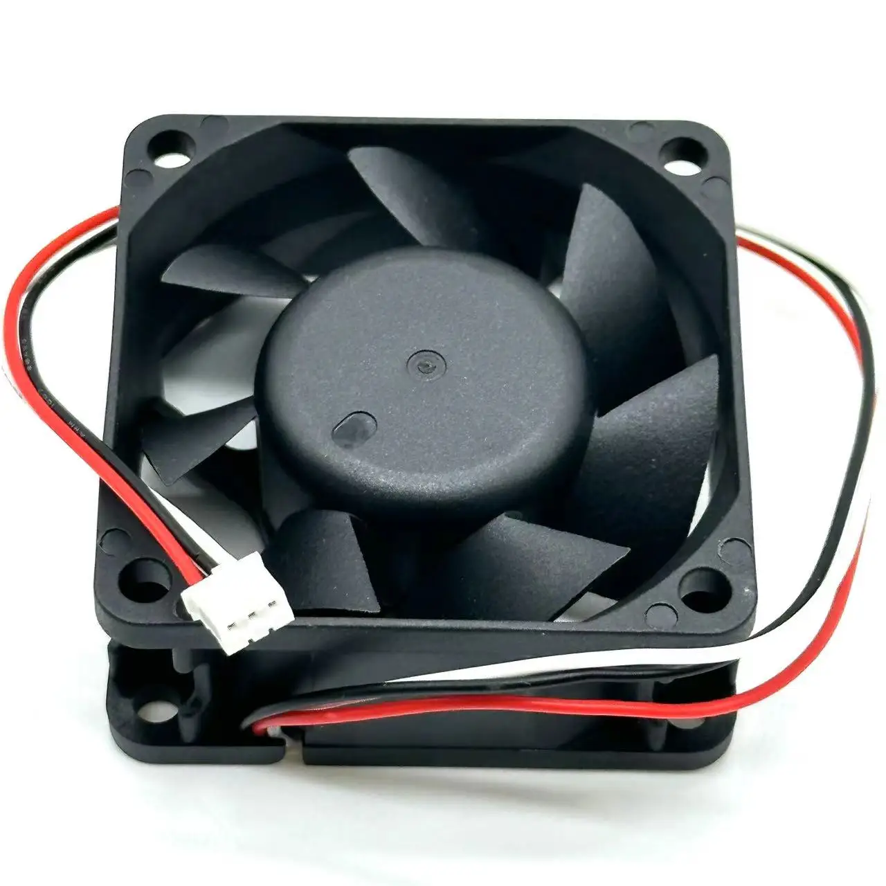 

Delta QFR0624SH DB80 DC 24 В 0,15 А 60x60x25 мм 3-проводной охлаждающий вентилятор для сервера