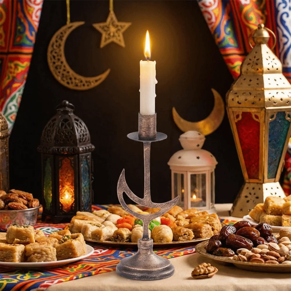 Party Candlelight Vintage Moon Candlestick Romantic Handicraft Stars Candle Holder Iron Stable Candle Stand Dining Table