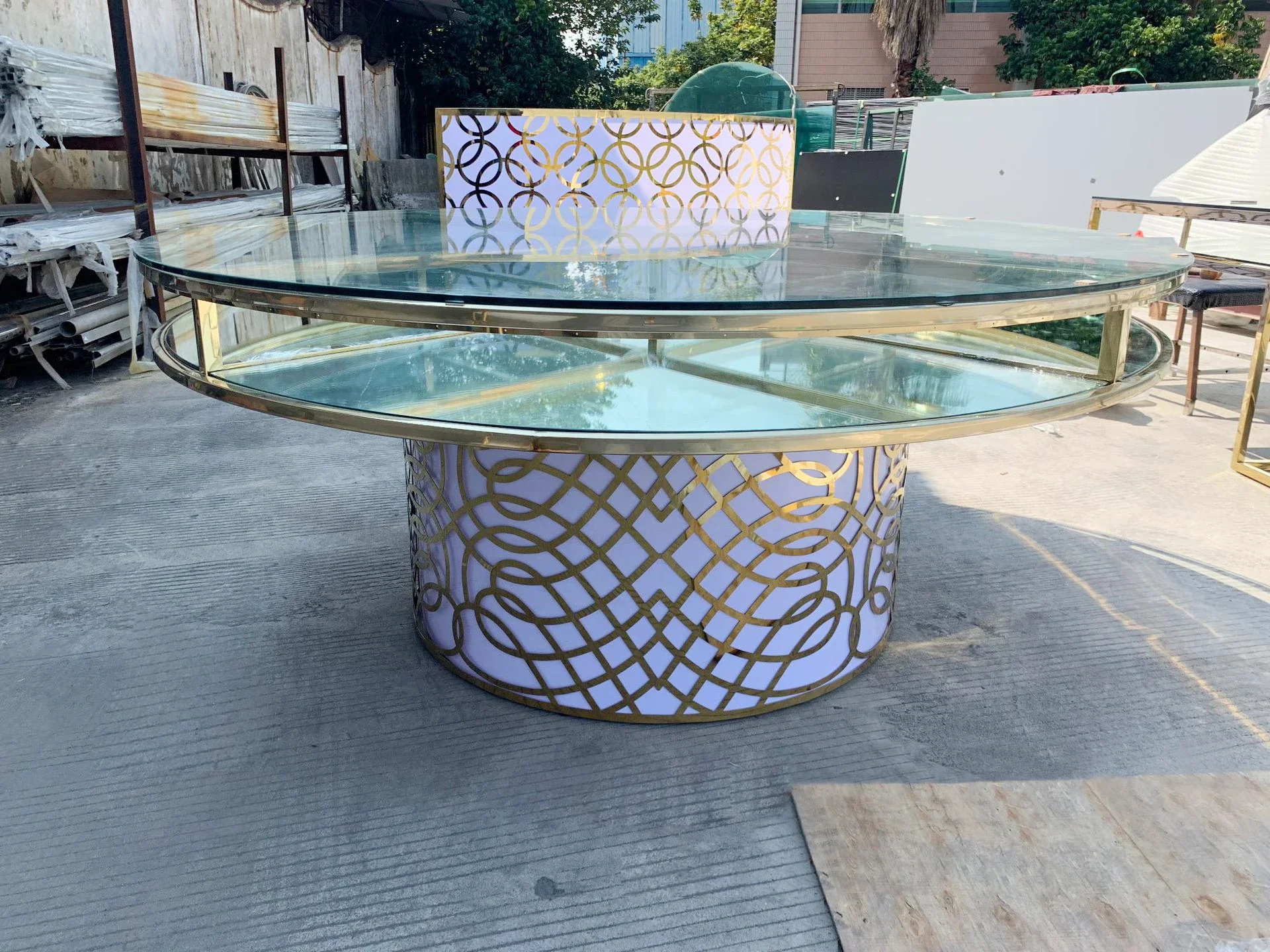 

z Glass Top Stainless Steel Dining Table Led Furniture Acrylic Based Banquet Big Size Round Dining Table for Wedding Rental Eve