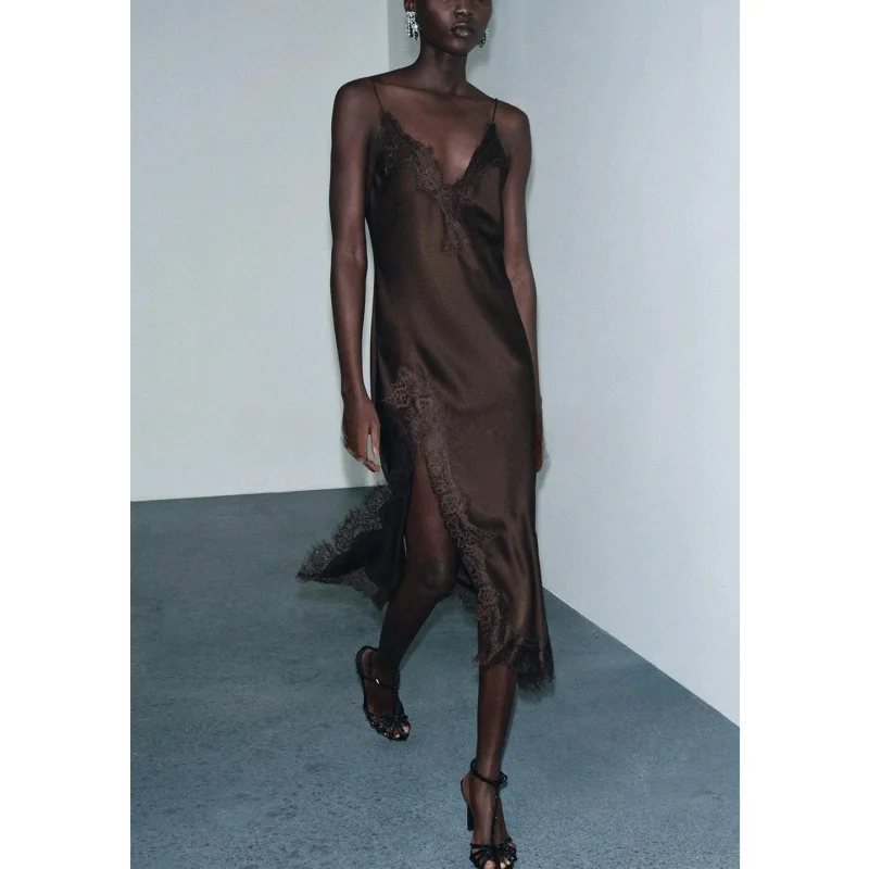 겨울 신상 여성 휴가복 슬리브리스 V넥 비대칭 밑단 레이스 실크 새틴 느낌 하이웨이스트 노슬리브 출퇴근용