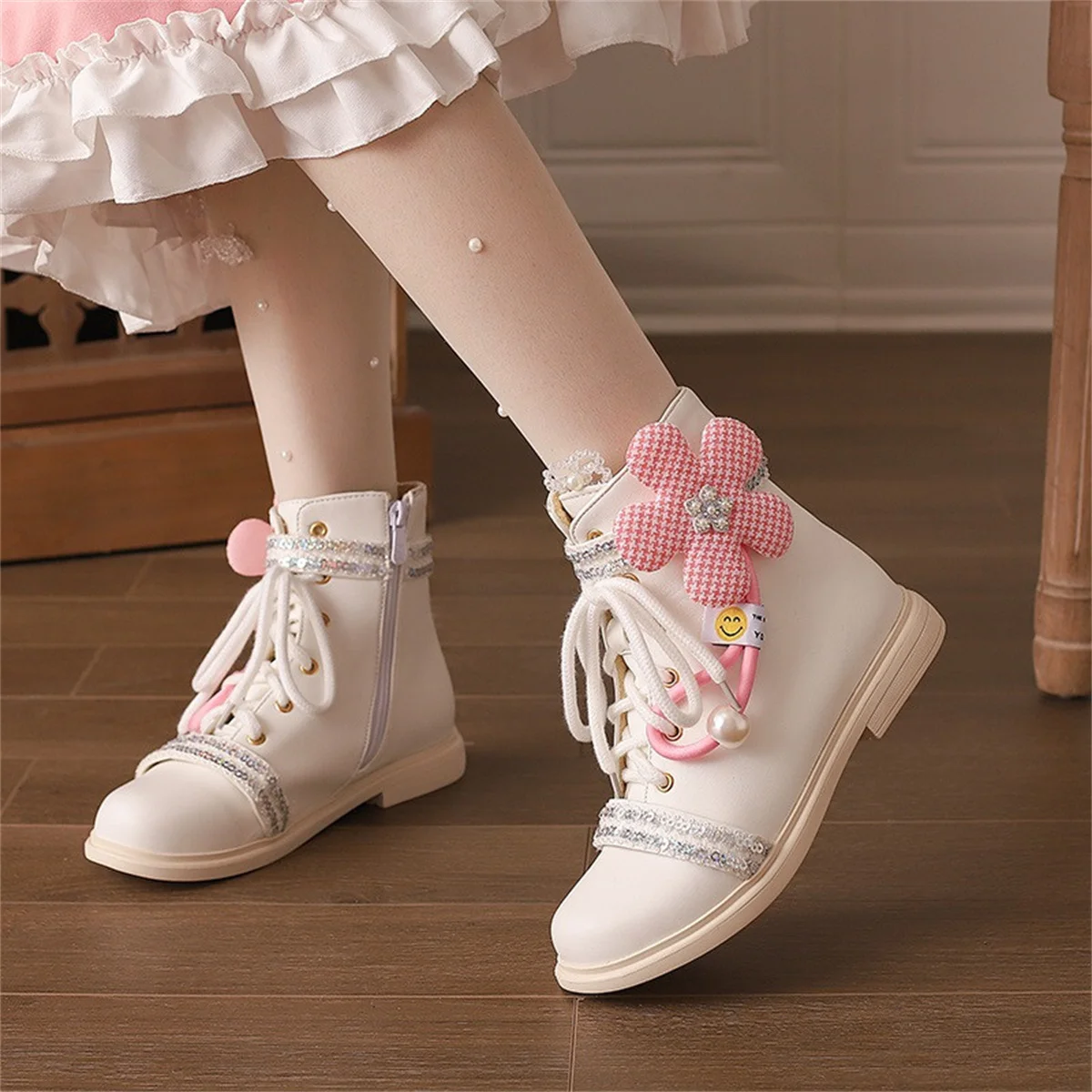 

College Style Cosplay Lolita Girl Shoes Round Head Flat Bottom Flower Pearls Winter Warm Lacing Strap Solid Elegant 2.5cm Boots