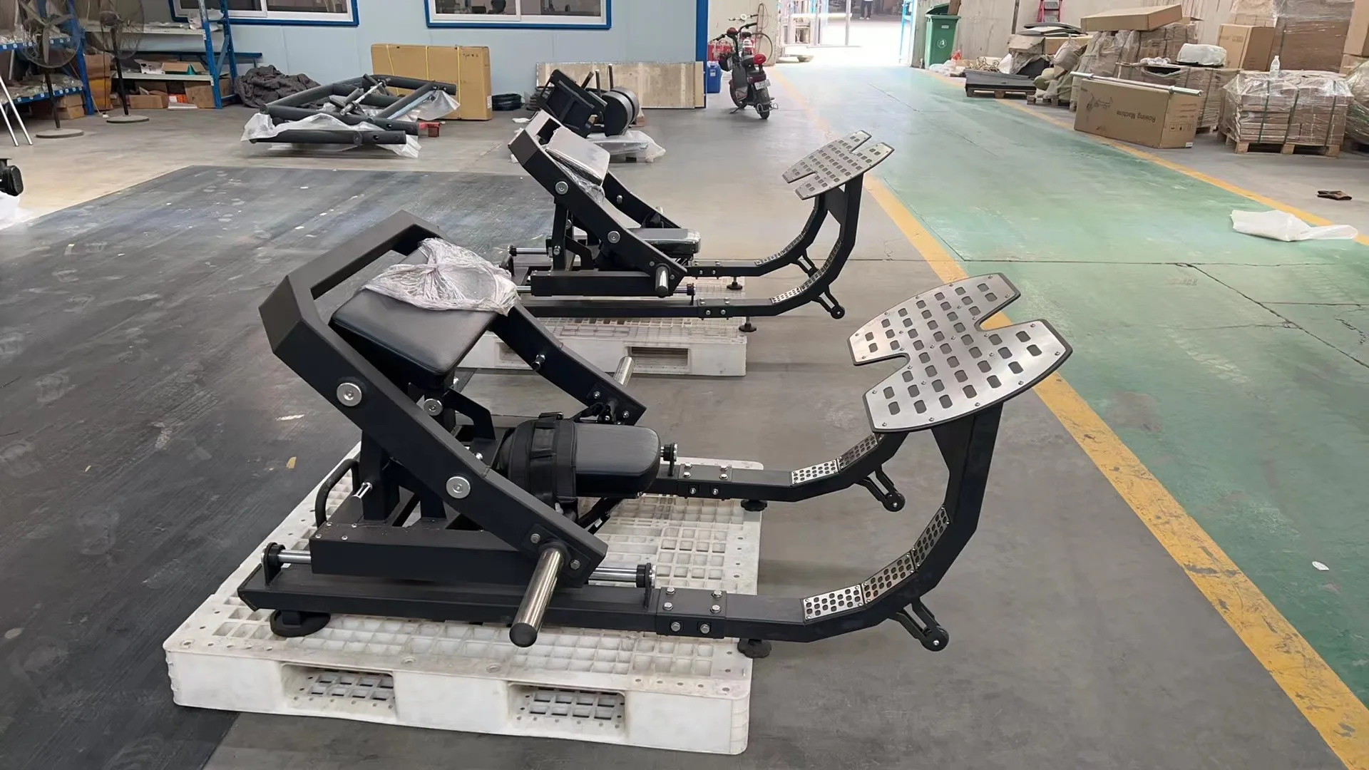 

Hip Bridge Trainer Machine Stainless Steel Glute Workout Equipment for Gym Commercial Fitness Training