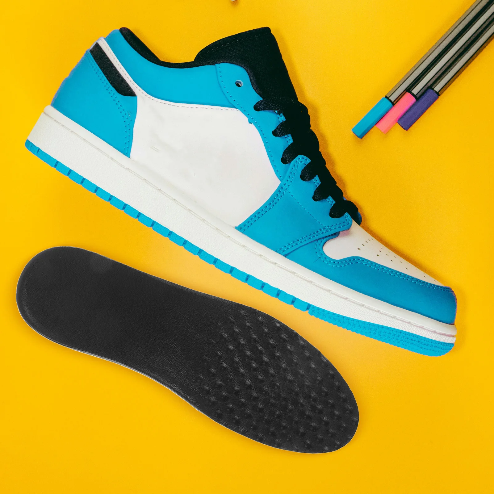 

1 Pair Breathable Shoe Insoles For Women Sweat-Absorbing Non-Slip Thin Durable Running Walking Sport Footbeds Replacement