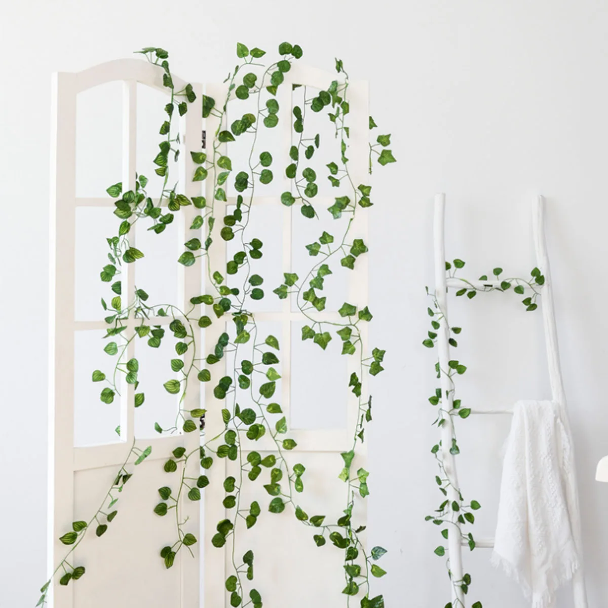 210Cm Artificial Hanging Christmas Garland Plants Vine Leaves Green Silk Outdoor Home Wedding Party Bathroom Garden Decoration