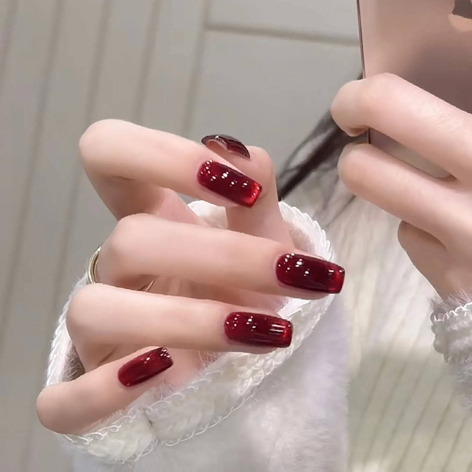 Glossy Burgundy  Length Press on Nails Easy to Apply Simple to Peel off Nails for Stage Performance Wear