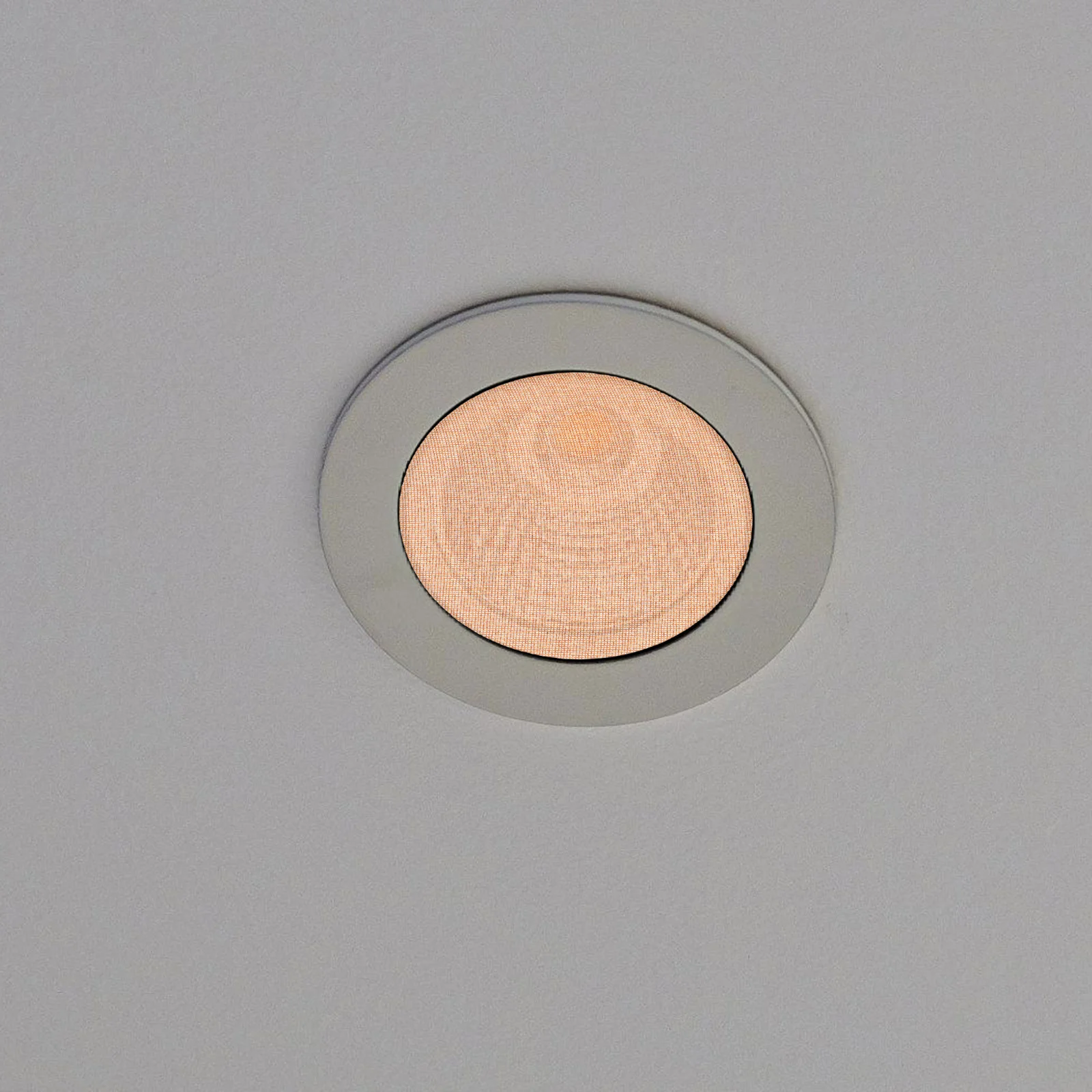 

2Pcs Child Safety Anti-Glare Lamp Shade Soft Light Diffuser Ceiling Cover Heat-Resistant Nursery Shield Lamp Shades