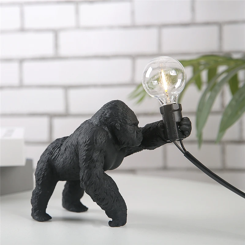 Nordic King Kong Table Lamps Modern Living Room Decor Resin Table Lamp Office Desk Light USB Customizable Resinous Animal Lamps