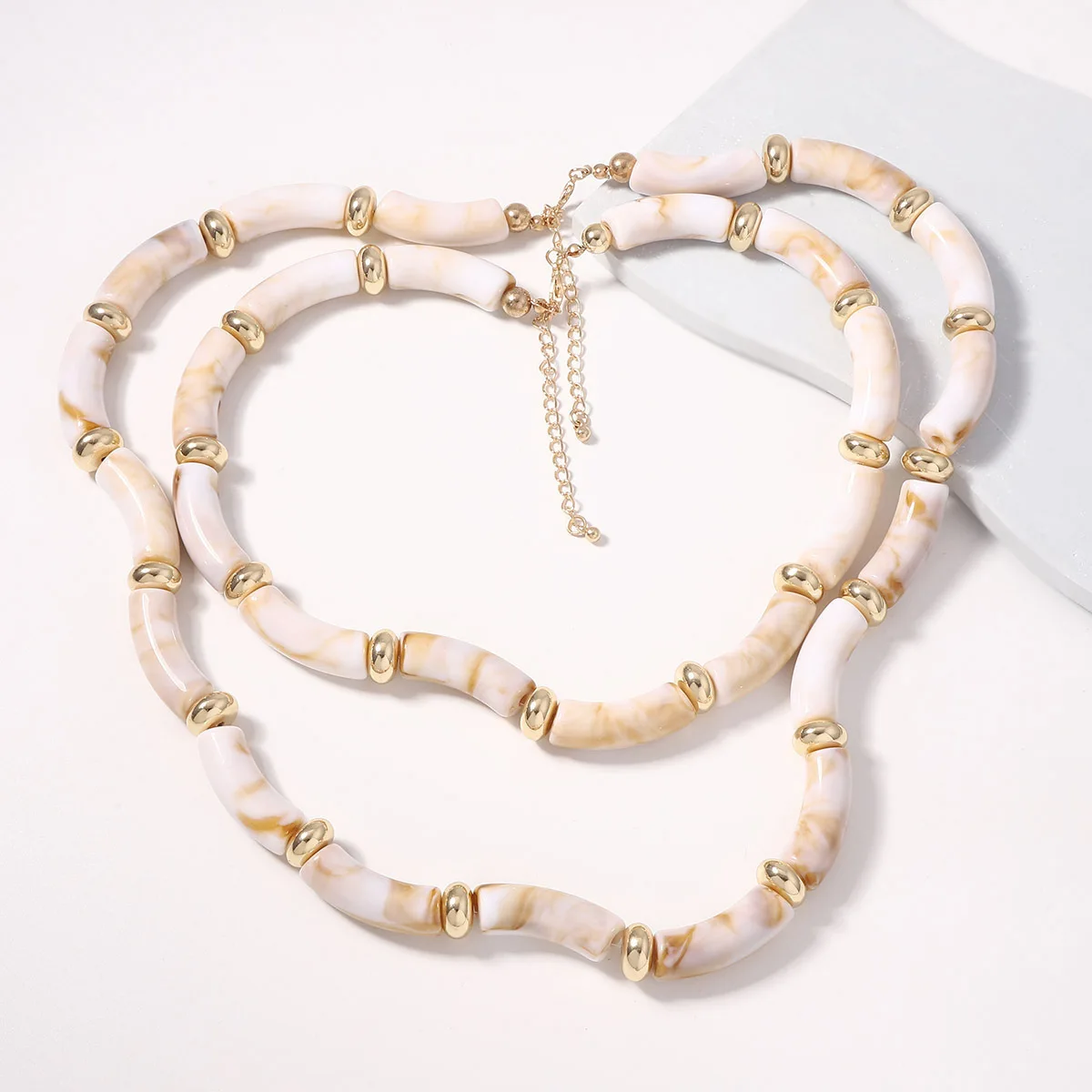 2-Layer Light Brown Imitation Jade Bamboo Beads Necklace for Women European American Fashion Elegant Ladies' Charm Neck Jewelry