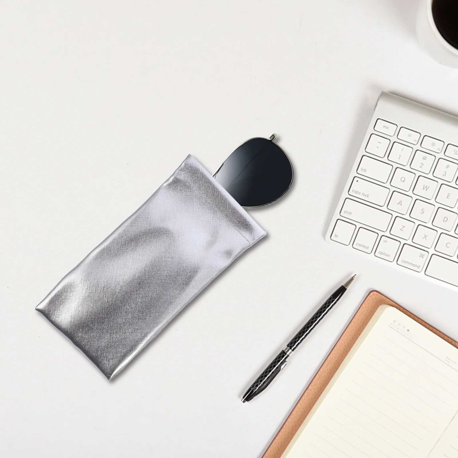 

3Pcs Glasses Cases Wear-Resistant Eyeglasses Pouches Compact Portable Sunglasses Organizer for Sunglasses Jewelry Mobile Phone